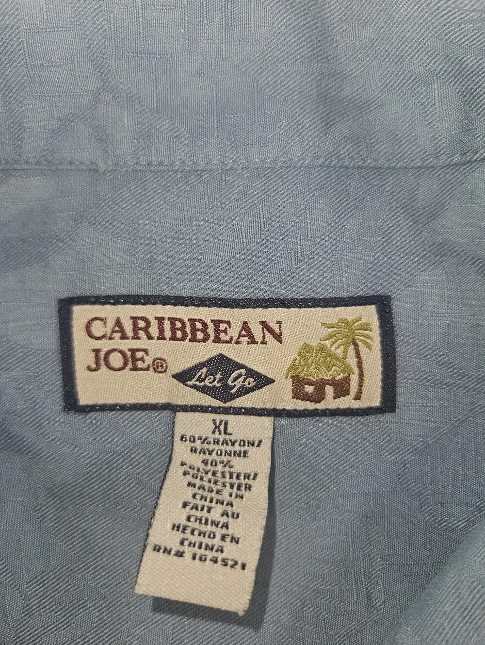 Caribbean Joe Hawaiian Camp Shirt Men's XL Light Blue Tropical Leaf Button-Up